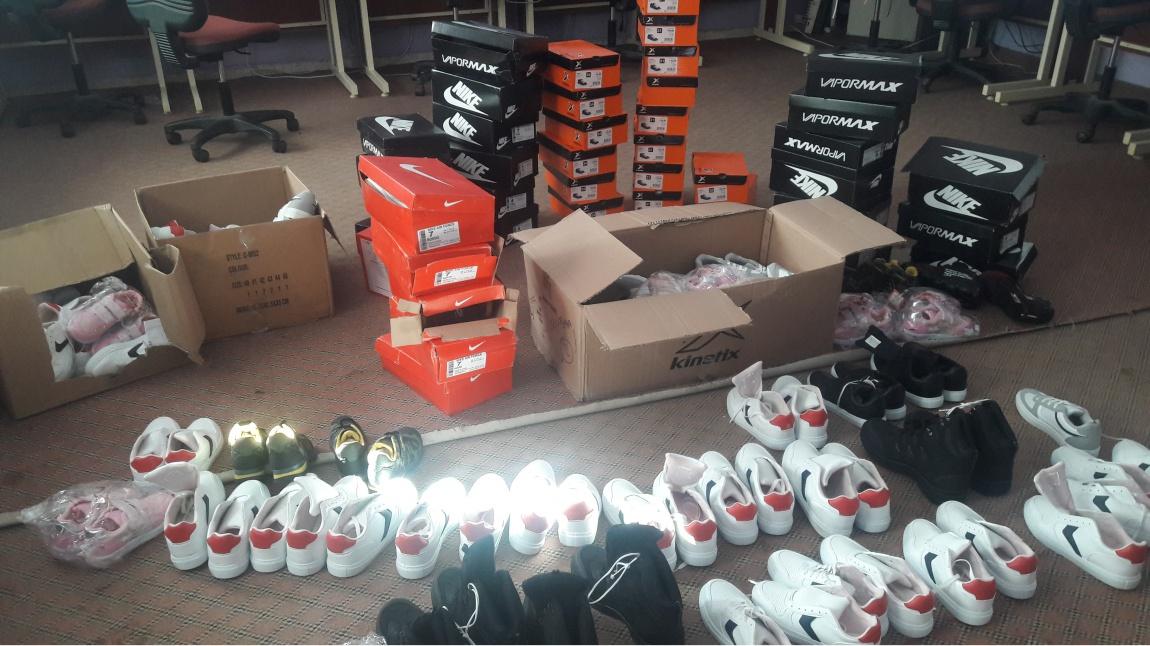 Öğrencilerimizin tamamına 100 çift ayakkabı- bot dağıtıldı